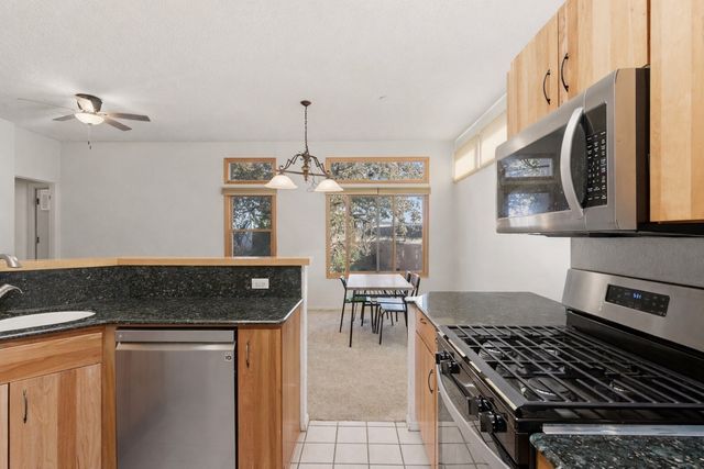 2702 La Silla Dorada, Santa Fe, NM 87505