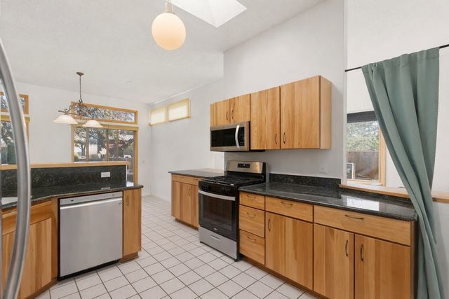 2702 La Silla Dorada, Santa Fe, NM 87505