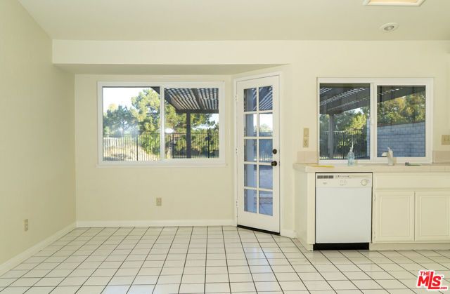 524 Ventura Avenue, Corona, CA 92879