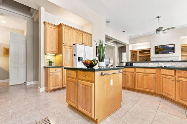 932 Gardner Ct, Lincoln, CA 95648