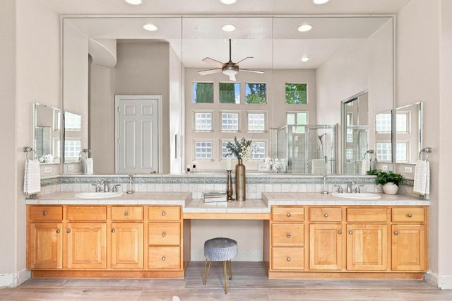 932 Gardner Ct, Lincoln, CA 95648