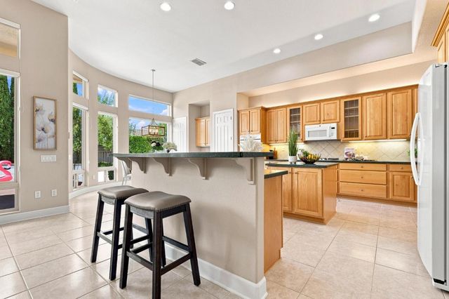 932 Gardner Ct, Lincoln, CA 95648