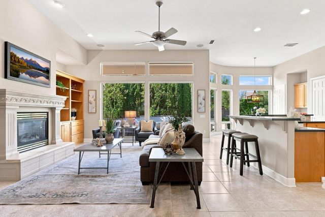 932 Gardner Ct, Lincoln, CA 95648