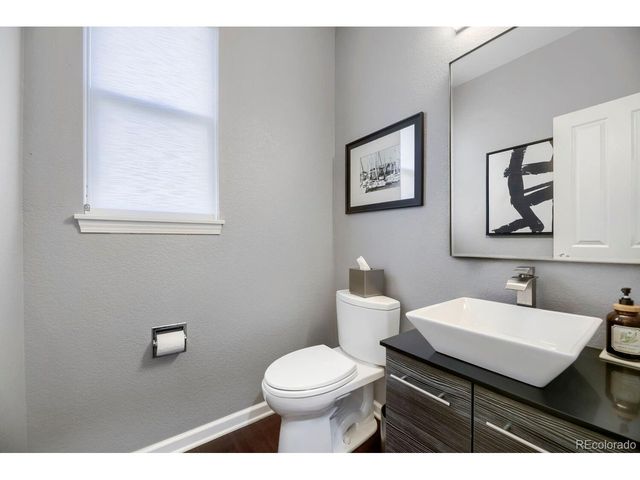 16845 E Maplewood Dr, Aurora, CO 80016