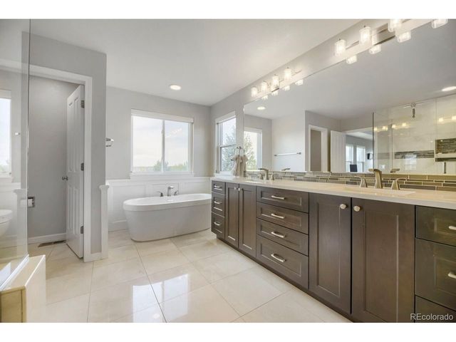 16845 E Maplewood Dr, Aurora, CO 80016