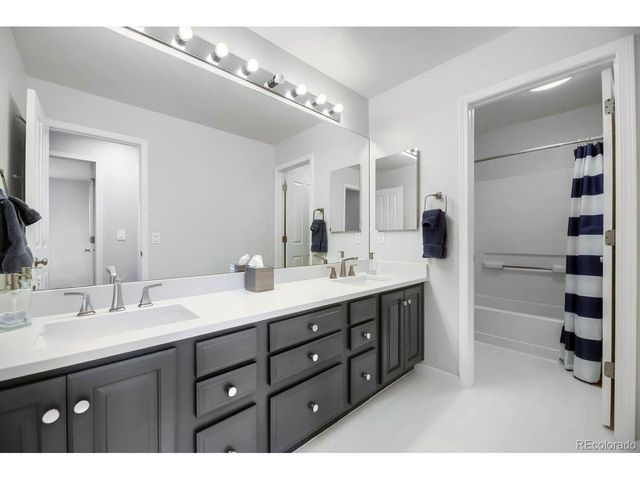 16845 E Maplewood Dr, Aurora, CO 80016