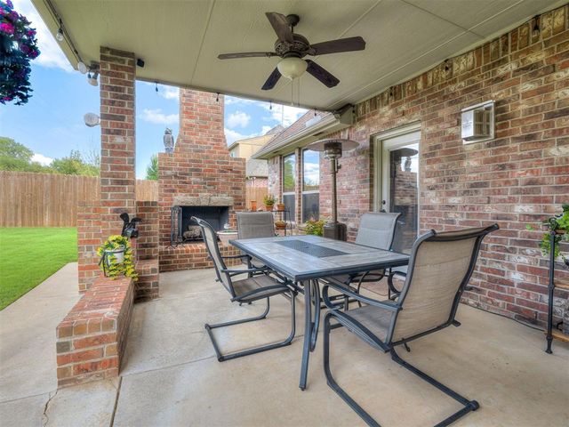 1509 Briar Meade Circle, Edmond, OK 73025