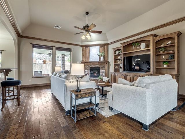 1509 Briar Meade Circle, Edmond, OK 73025