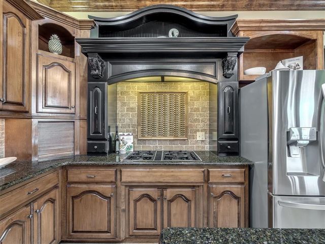 1509 Briar Meade Circle, Edmond, OK 73025