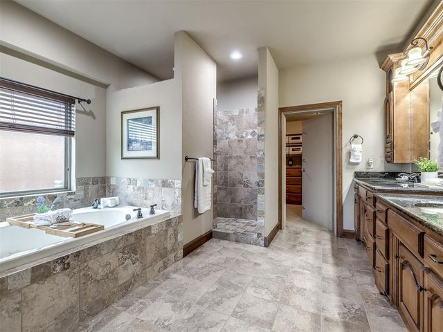 1509 Briar Meade Circle, Edmond, OK 73025