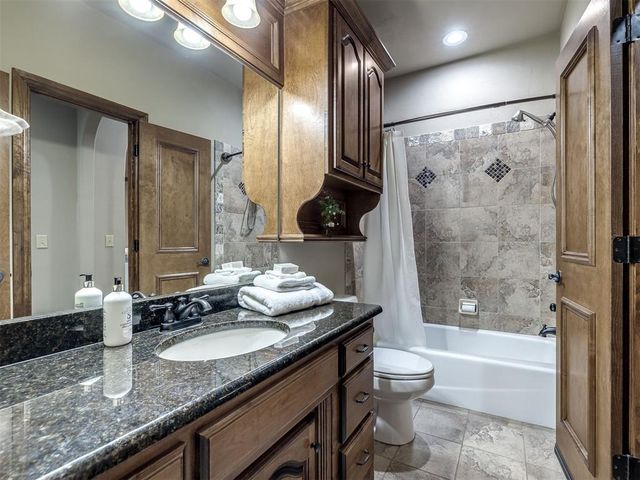 1509 Briar Meade Circle, Edmond, OK 73025