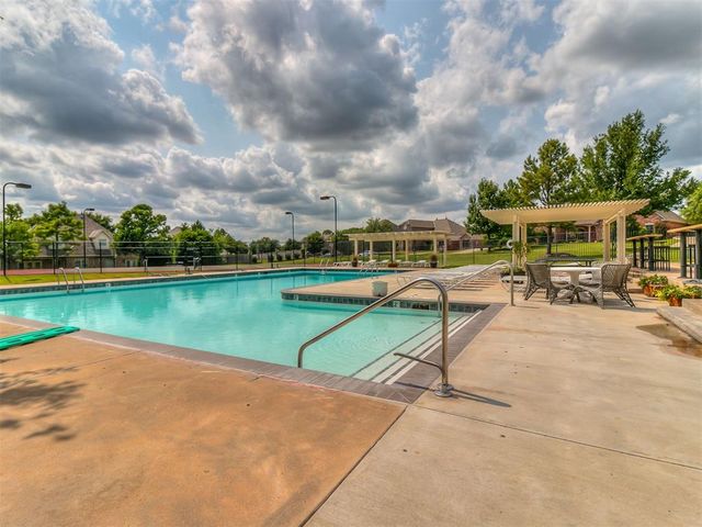 1509 Briar Meade Circle, Edmond, OK 73025