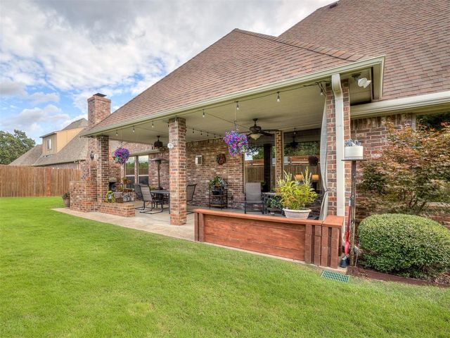 1509 Briar Meade Circle, Edmond, OK 73025