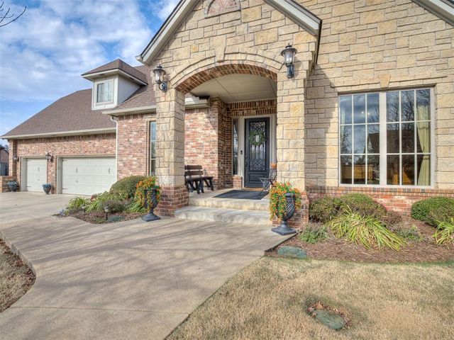 1509 Briar Meade Circle, Edmond, OK 73025