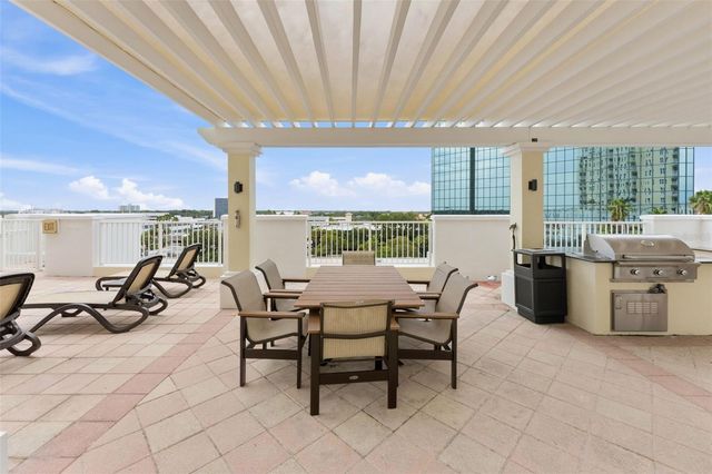 628 CLEVELAND STREET 1211, Clearwater, FL 33755