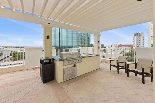 628 CLEVELAND STREET 1211, Clearwater, FL 33755