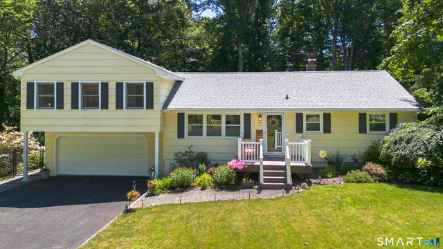 19 Tower Lane, Shelton, CT 06484