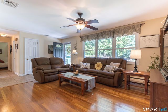 19 Tower Lane, Shelton, CT 06484