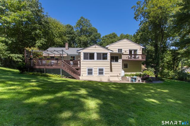 19 Tower Lane, Shelton, CT 06484