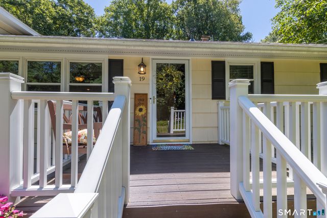 19 Tower Lane, Shelton, CT 06484