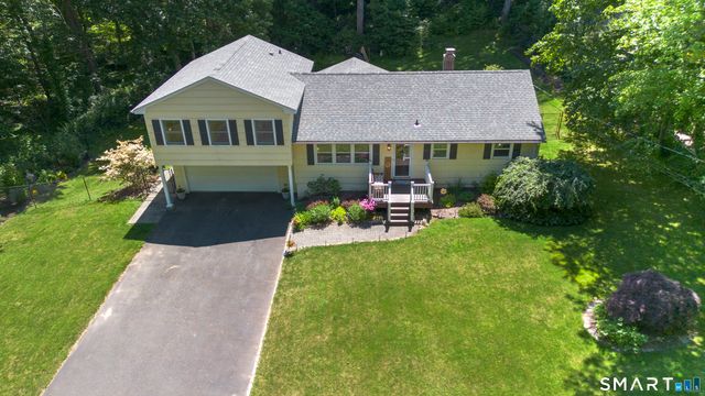 19 Tower Lane, Shelton, CT 06484