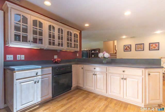 19 Tower Lane, Shelton, CT 06484