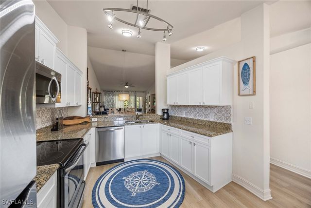 640 Luisa LN 804-4, Naples, FL 34104