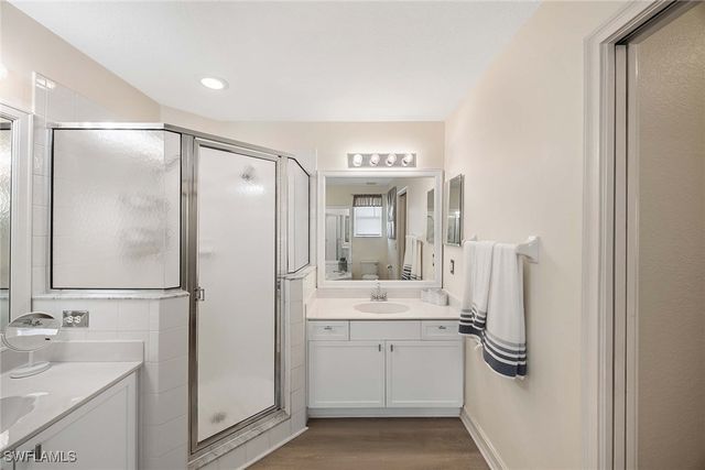 640 Luisa LN 804-4, Naples, FL 34104