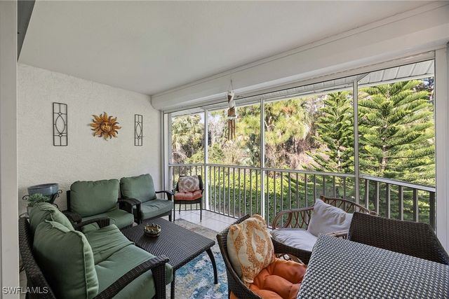 640 Luisa LN 804-4, Naples, FL 34104