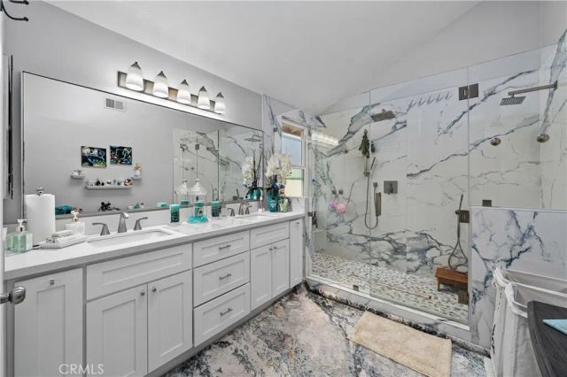 27 Rosy Finch Ln, Aliso Viejo, CA 92656