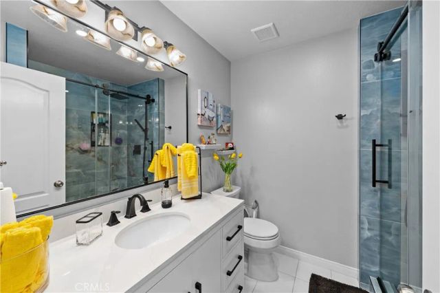 27 Rosy Finch Ln, Aliso Viejo, CA 92656