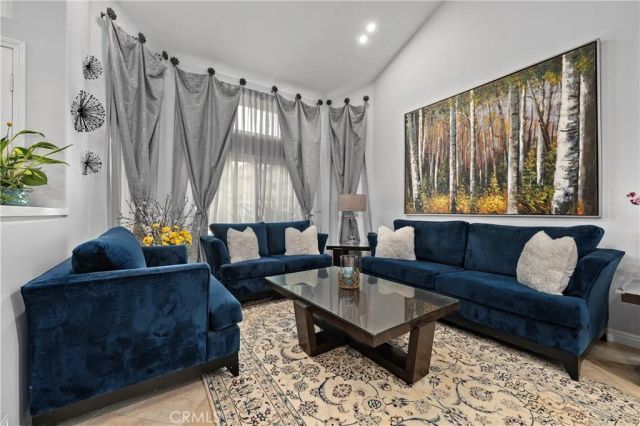 27 Rosy Finch Ln, Aliso Viejo, CA 92656