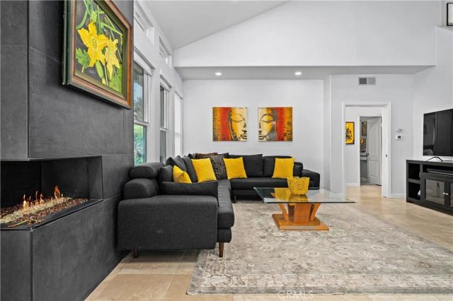 27 Rosy Finch Ln, Aliso Viejo, CA 92656