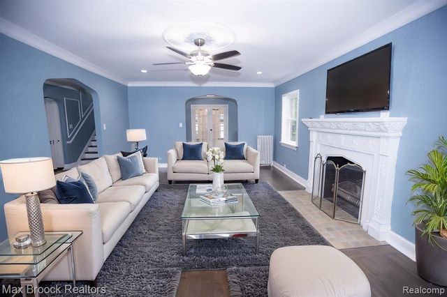 17352 Parkside Street, Detroit, MI 48221