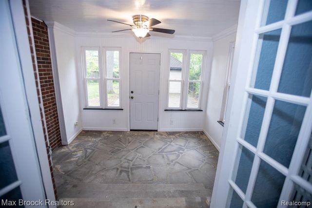 17352 Parkside Street, Detroit, MI 48221