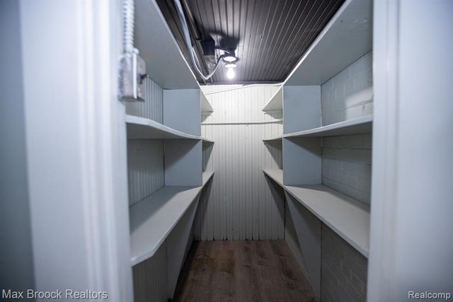 17352 Parkside Street, Detroit, MI 48221