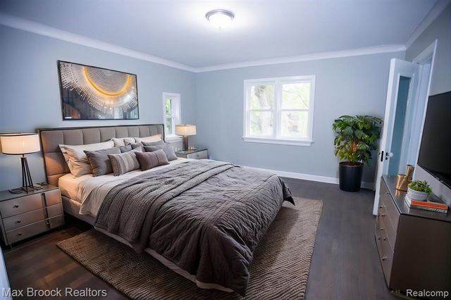 17352 Parkside Street, Detroit, MI 48221