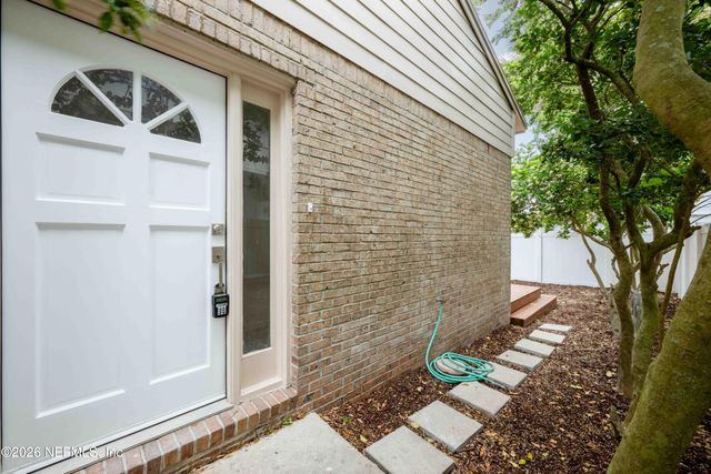 176 E EAST COAST Drive, Atlantic Beach, FL 32233