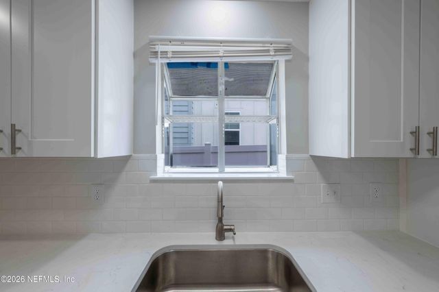 176 E EAST COAST Drive, Atlantic Beach, FL 32233