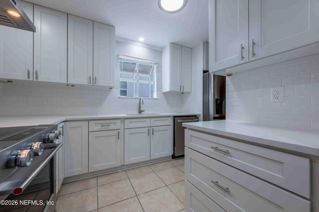 176 E EAST COAST Drive, Atlantic Beach, FL 32233