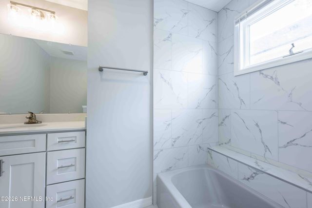 176 E EAST COAST Drive, Atlantic Beach, FL 32233