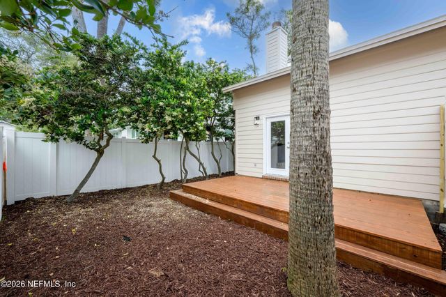 176 E EAST COAST Drive, Atlantic Beach, FL 32233