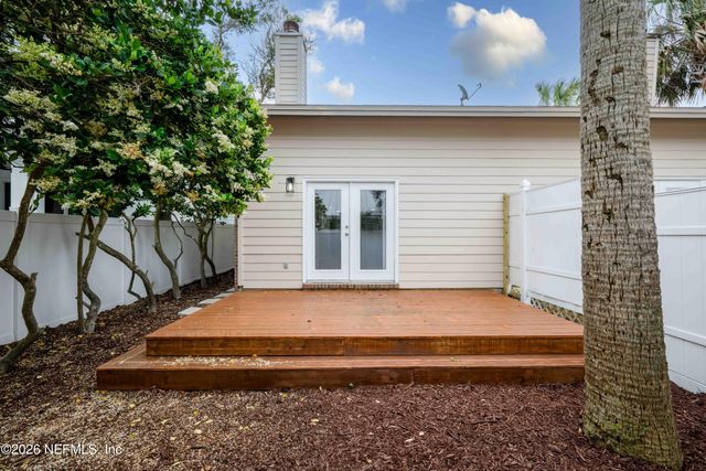 176 E EAST COAST Drive, Atlantic Beach, FL 32233