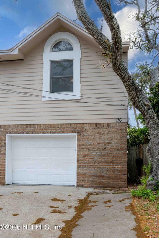 176 E EAST COAST Drive, Atlantic Beach, FL 32233