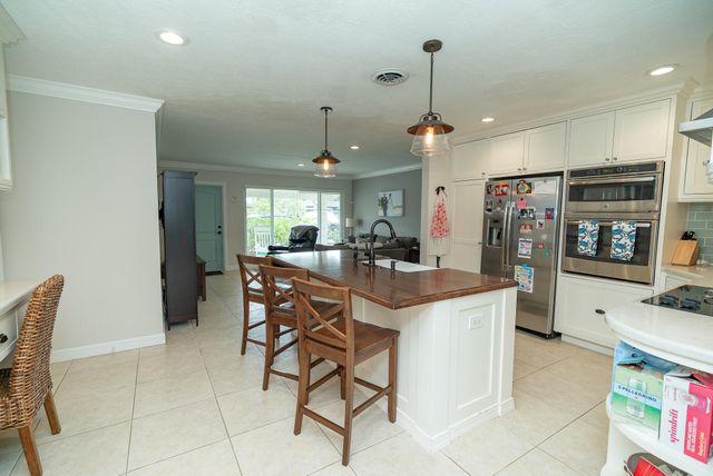 421 SE 4th Terrace, Pompano Beach, FL 33060