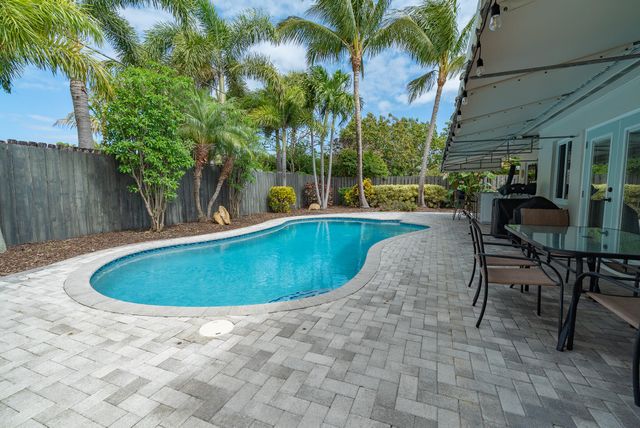 421 SE 4th Terrace, Pompano Beach, FL 33060