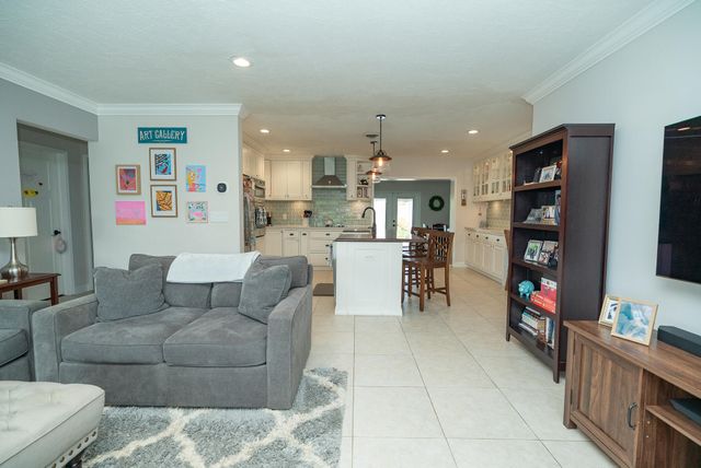 421 SE 4th Terrace, Pompano Beach, FL 33060