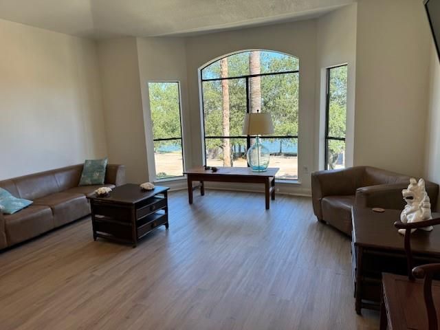 517 Mariners Drive, League City, TX 77565