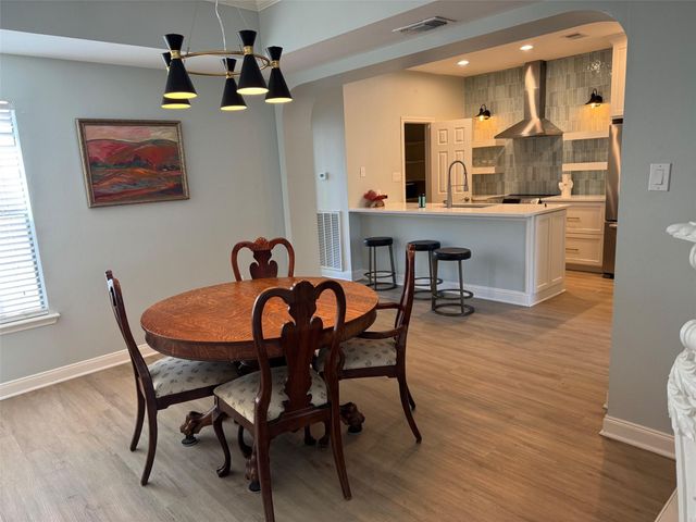 517 Mariners Drive, League City, TX 77565