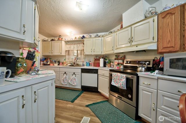 32314 71st Avenue S, Roy, WA 98580